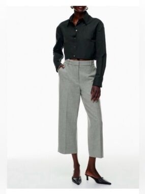 Aritzia Babaton Agency Cropped Pant - (Re)ssential in Grey